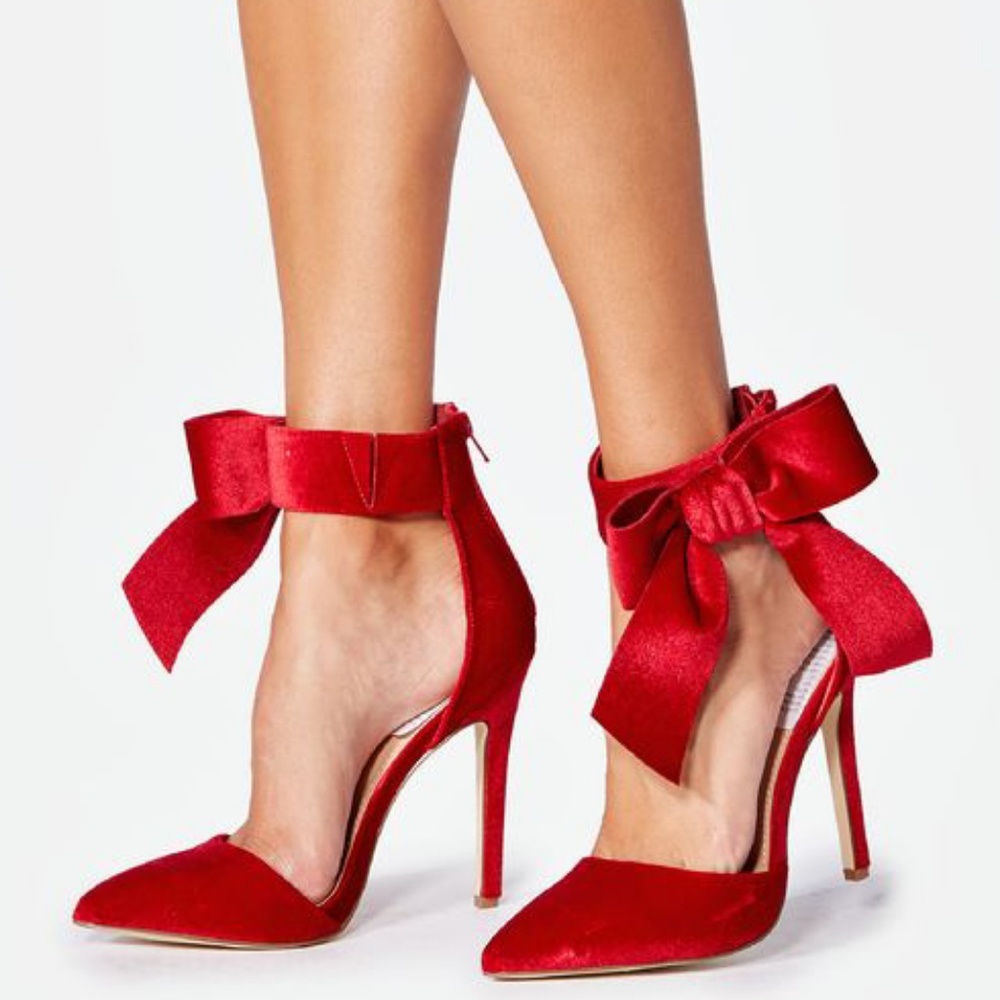 Red Pumps With Ankle Bow